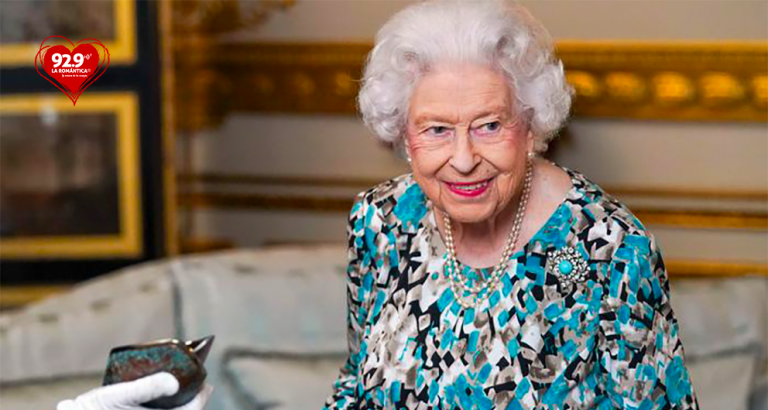 La Reina Isabel II, dió positivo a COVID-19.