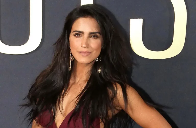 Bárbara de Regil enseña la especial envoltura de regalo que usó su hermana
